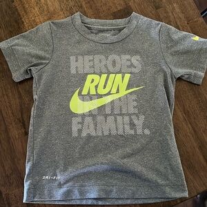 Nike size 2-3 years shirt